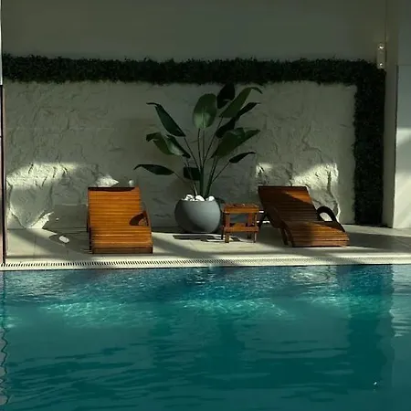 Stylish For Families, Couples & Business Travelers *