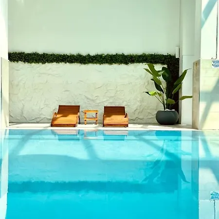 Stylish For Families, Couples & Business Travelers